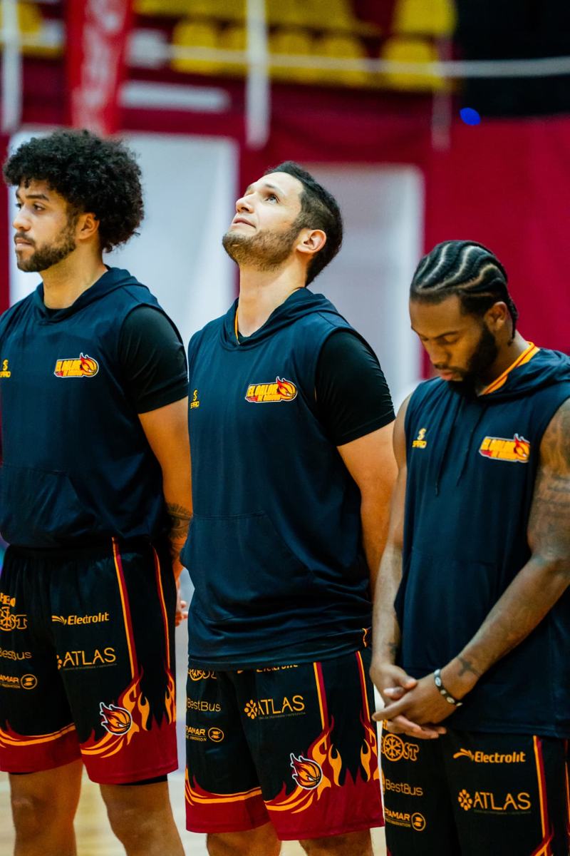 Jugadores de El Calor de Cancún antes del partido